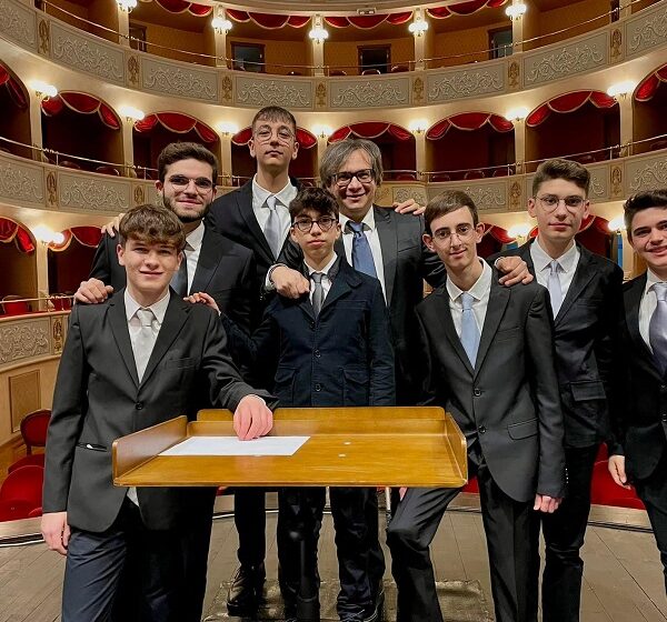  La Drums Together, Percussion ensemble del liceo musicale Verga di Modica sul palco del Teatro Garibaldi